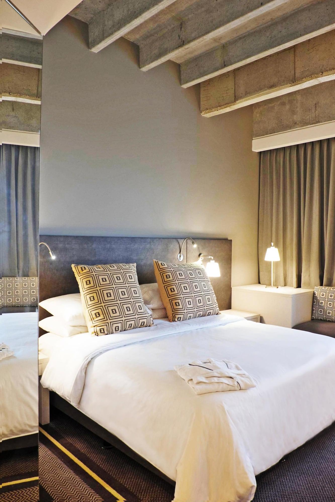 Movich Buro 51 Hotel Barranquilla  Eksteriør billede A bedroom at the Protea Hotel, Centurion