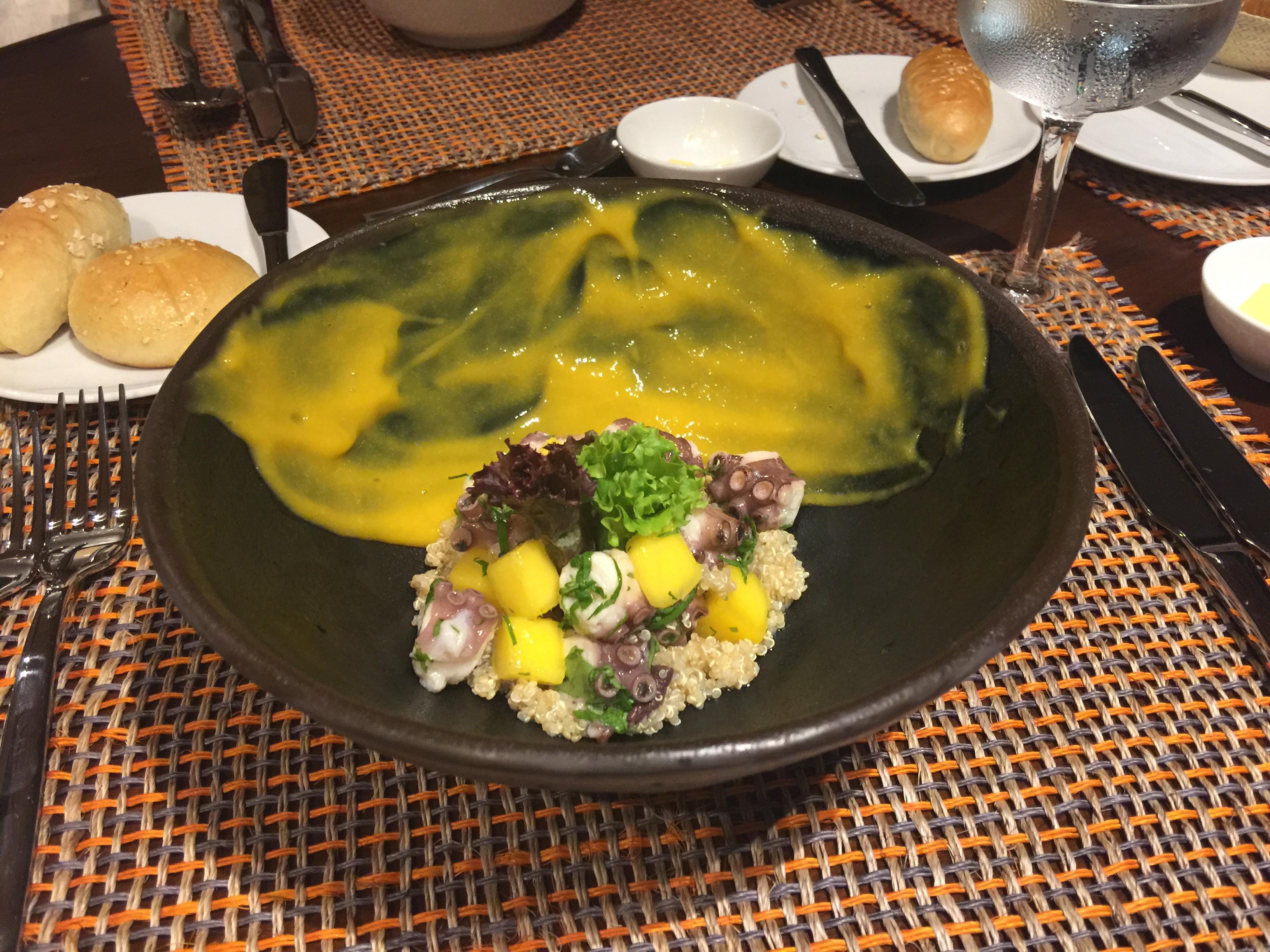 Movich Buro 51 Hotel Barranquilla  Eksteriør billede Ceviche with mango