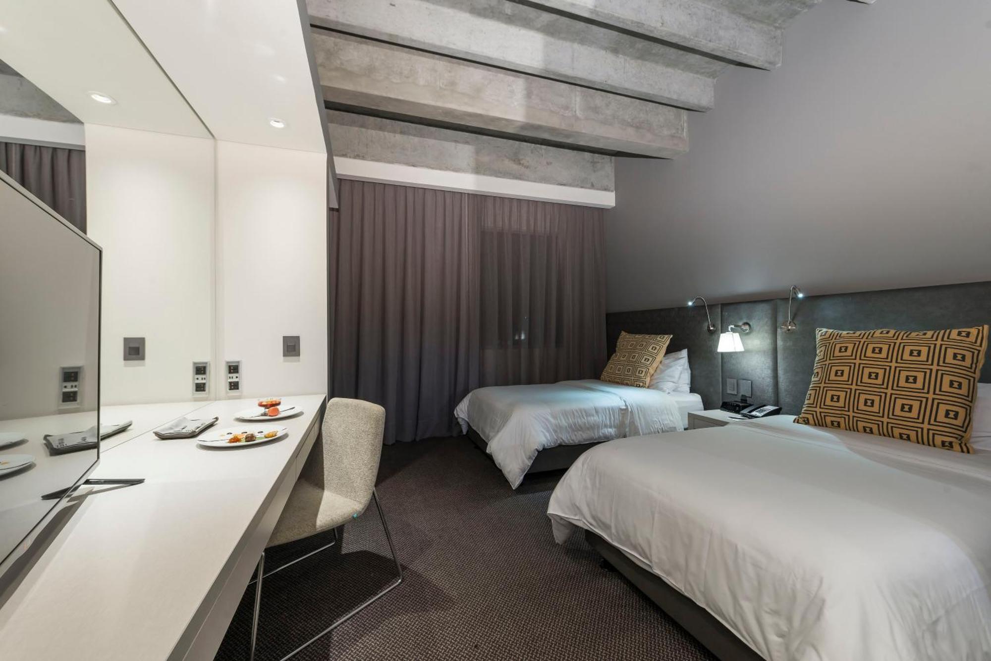 Movich Buro 51 Hotel Barranquilla  Eksteriør billede A room at the hotel