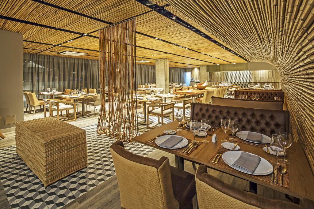 Movich Buro 51 Hotel Barranquilla  Eksteriør billede The interior of the restaurant