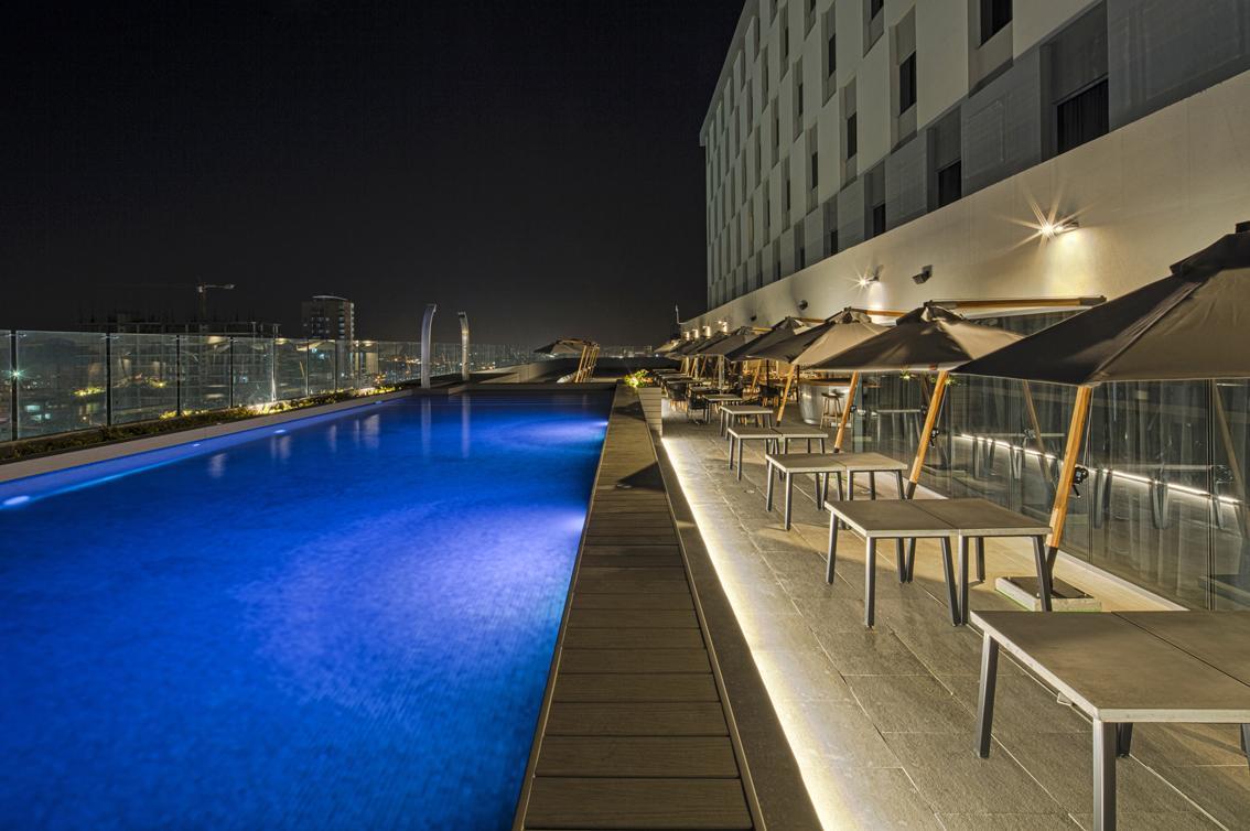 Movich Buro 51 Hotel Barranquilla  Eksteriør billede The swimming pool at the hotel